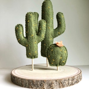 Centrotavola per eventi chic in stile sud-occidentale con cactus Saguaro, decorazioni per il tavolo della festa nuziale, centrotavola con cactus floreali, cactus da fiesta floreali
