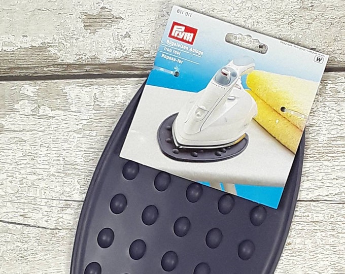 PRYM Silicone iron rest in Navy, dark blue, Heat resistant, Non-slip, Ironing for Quilting and Sewing