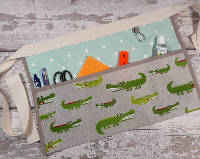 Teachers Apron 2,3,4 or 5 Pockets Crocodile linen, Vendor Apron, RWI Apron, Garden Apron, Utility Belt, Half Waist, Classroom apron