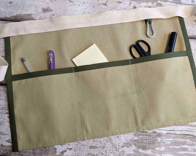 Apron Plain Sage Green Apron with 2,3, 4 or 5 pockets, Pinny, Gift, Vendor apron, Teacher apron, Pocket apron, Cafe apron