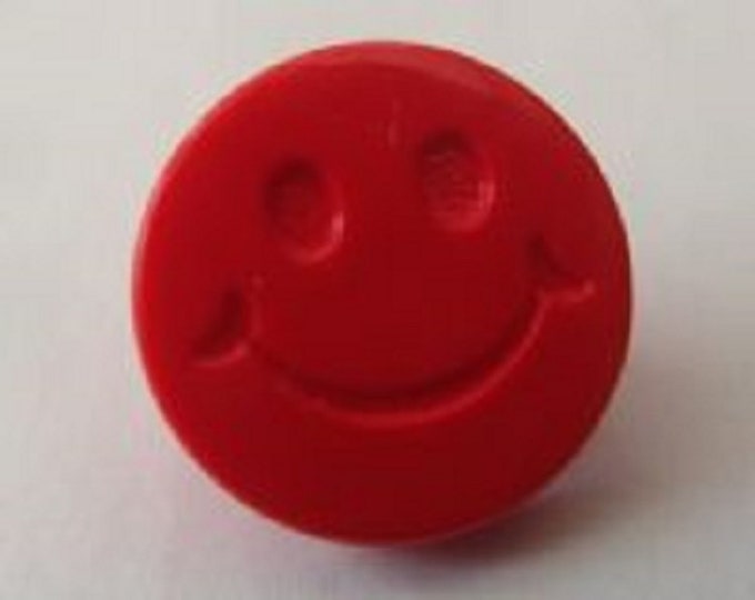 Buttons Smiley Face Red Shank Button x 10 Pack of 10 Suitable for childrens knitwear size Ligne 24 15mm