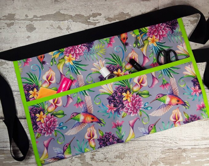 Waterproof fabric waist apron, Humming bird, Teacher Apron, 3 pockets, Outdoor apron, Gardening Apron, Waist apron,  NOT PVC, Wipeable apron