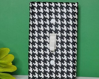 Black and White Home Decor, Houndstooth Design Home furnishing, Living Room Wall Art, Bedroom Decor for New Apartment, Classic Home Style