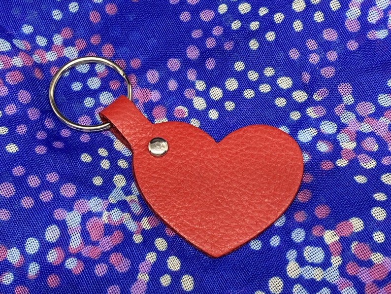 Custom Engraved Genuine Leather Heart Keyring