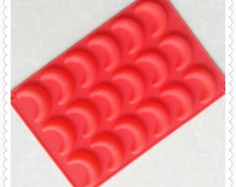 18holes Bend the moon silicone cake molds chocolate molds pudding molds ice tray bakeware new fashion hot sale