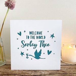 Personalisierte neue Baby Karte Papercut Taufe Junge Mädchen Baby Neugeborene Willkommen in der Welt Storch