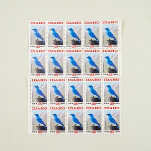 25 Vintage Mountain Bluebird Stamps - 1990 Idaho State Bird