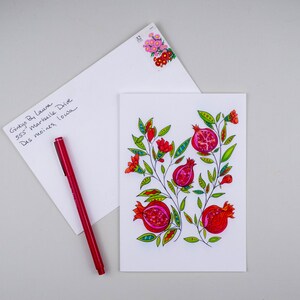 Saluti al melograno, biglietto di San Valentino con fiori rossi, biglietto per giardiniere, biglietto con fiori e frutti rossi, carta da lettere con melograno