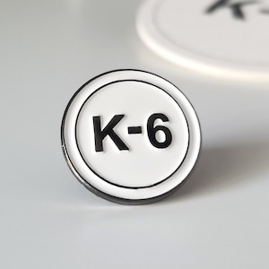 Pin de esmalte suave con insignia de seguridad de Oppenheimer K-6 Los Alamos