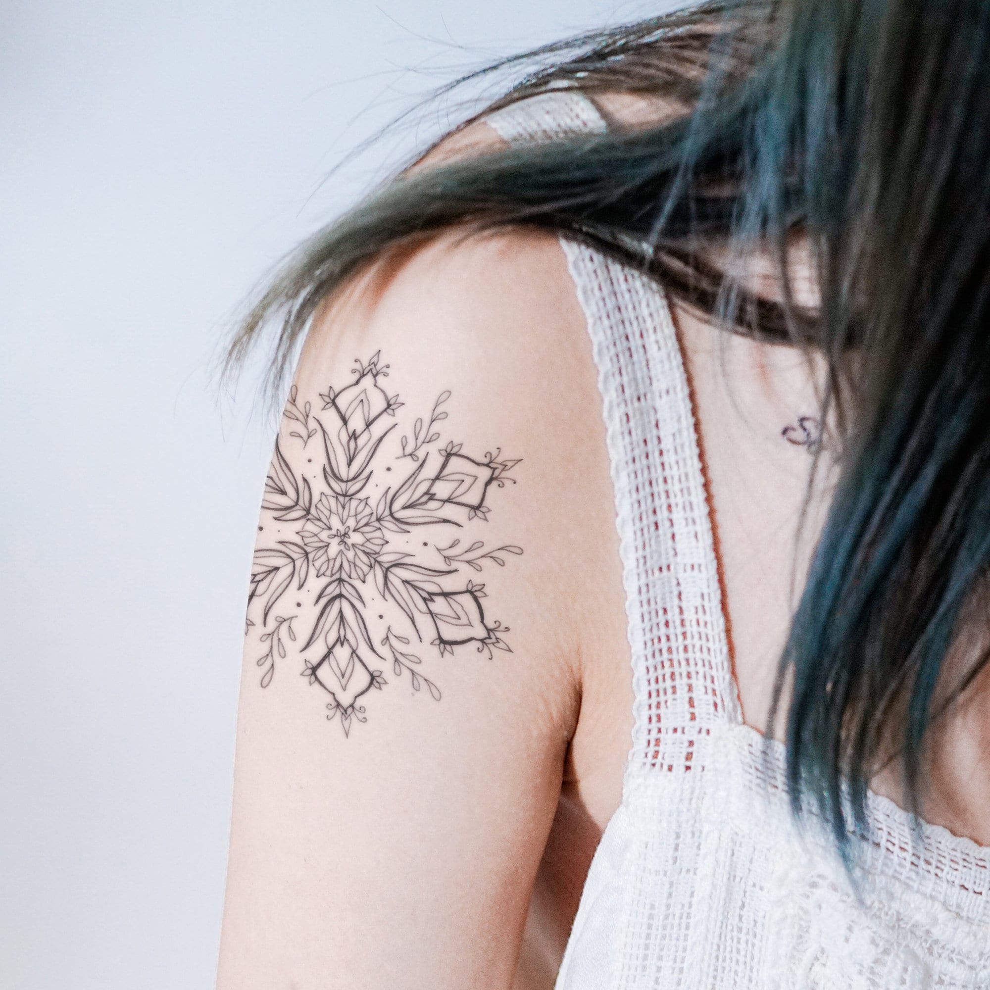 Tatouage Flocon De Neige Signification Flocon de neige Tatouage Mandala Tatouages temporaires - Etsy France