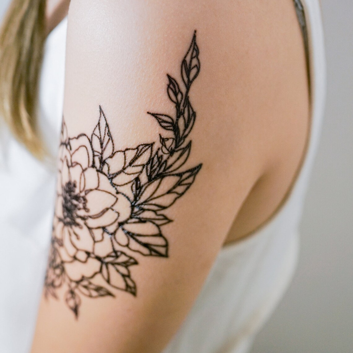 Symmetrical Flower Tattoos Ling Flower Tattoos Minim…