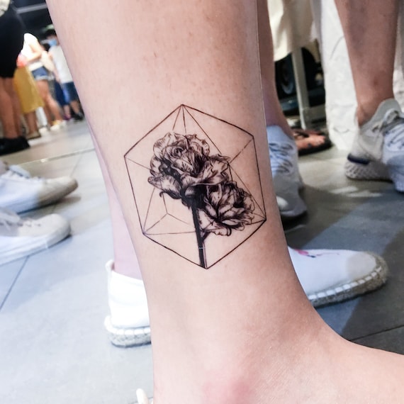 Download Geometric Minimal Flower Tattoo PNG