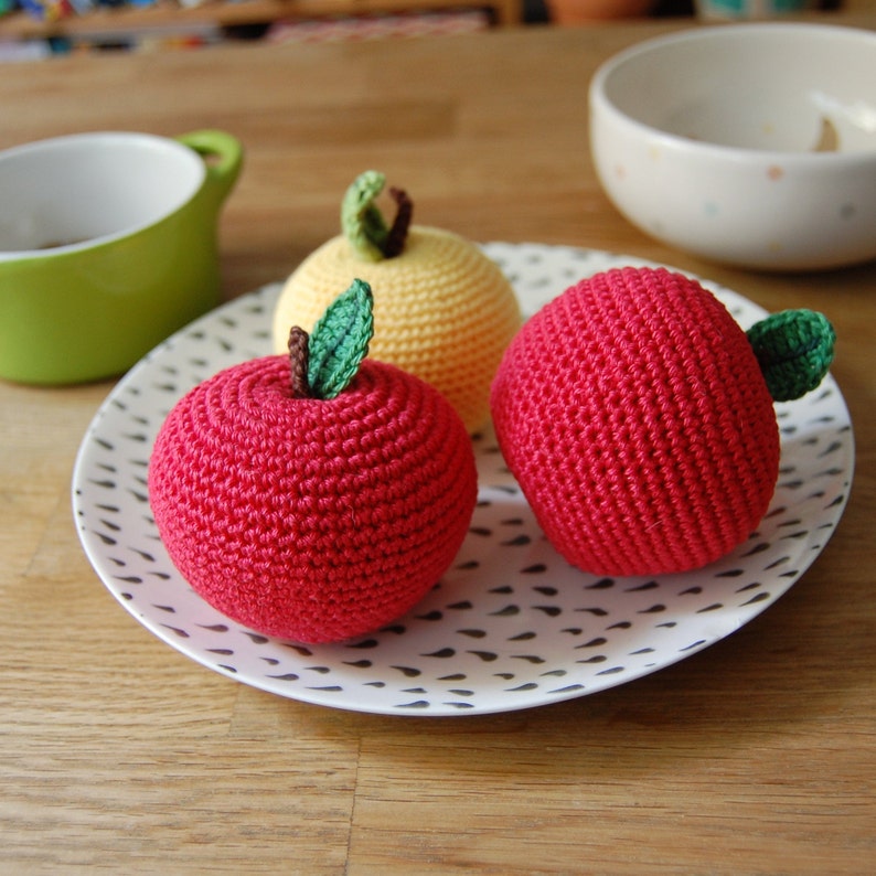 Crochet Apple1pcsPlay Pretend Food Crochet Fruits Kitchen Decor Montessori Toys Kids Toy Play Kitchen Food Toys For Toddlers image 2
