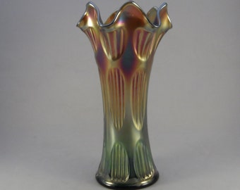 Fenton "Diamond and Rib" Vase