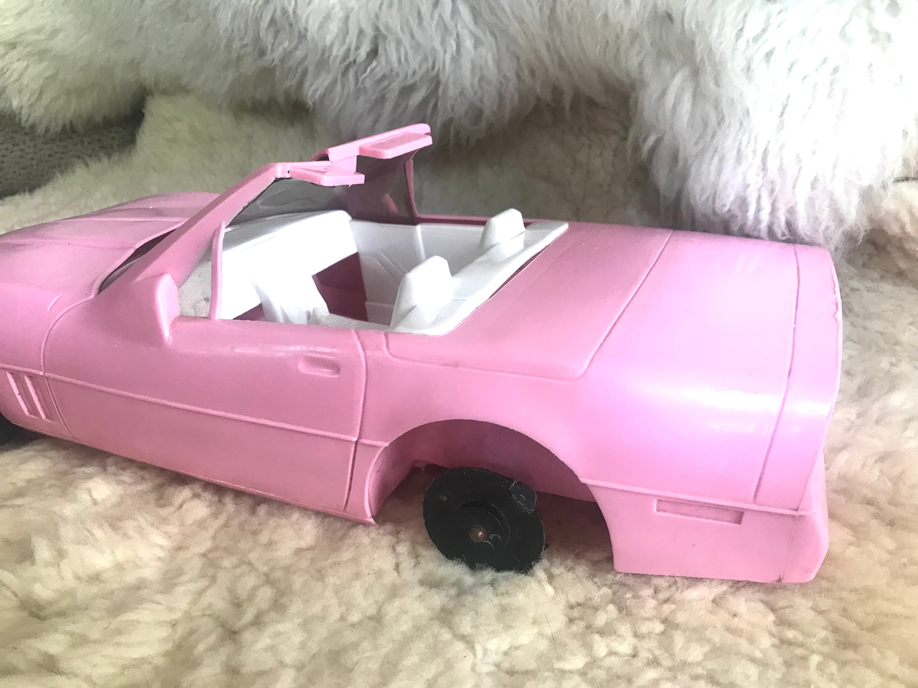 PRÉ-VENDA Carro Hot Wheels RC Barbie The Movie Barbie Corvette - Mattel