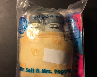 Mr. Salt and Mrs. Pepper Blues Clues Figure