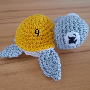 Rassel, Schildkröte, Baby, Geschenk zur Geburt, Turtle, Geschenkidee, Amigurumi, Tier, gehäkelt Bild 4