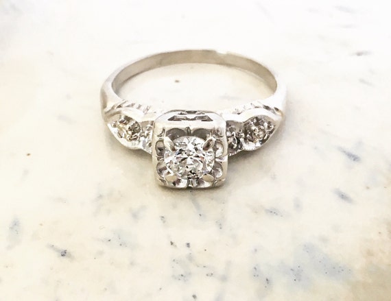 Antique Art Deco Engagement Ring