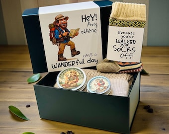 Hiker Gift Box – Wanderful Day Outdoor Present with Socks & Beanie