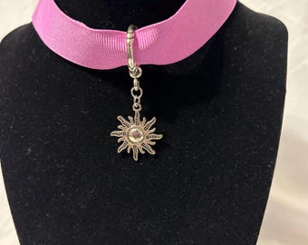 Frauen Sonne Anhänger Halskette, Stoff Band Choker, Cosplay, Märchen, Prinzessin Zubehör