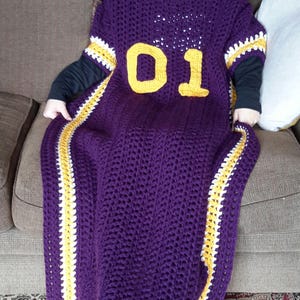 Wearable Football Jersey Blanket, crochet pattern, PDF, Digital Download, Toddler Child Adult sizes image 2