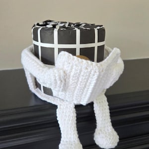 Crochet Toilet Paper Holder, TP decor, Pattern Book Reader PDF