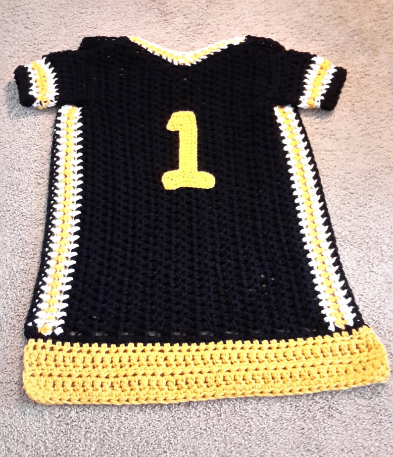 Wearable Football Jersey Blanket, crochet pattern, PDF, Digital Download, Toddler Child Adult sizes image 5