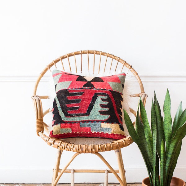 Vintage Turkish Kilim Pillow, Pink Pillow, Bohemian Decorative Pillow, Boho Pillow, Turkish Kilim, Pastel Kilim, Boho Cushion, Kilim Cushion