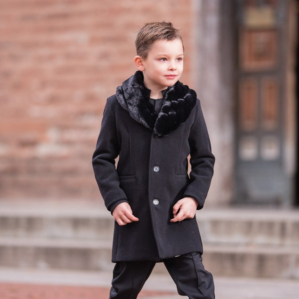 Manteau en laine noire pour garçons avec col amovible en fausse fourrure, manteau d'hiver élégant, vêtements de luxe pour garçons, manteau formel en laine pour tout-petits, tenue d'hiver