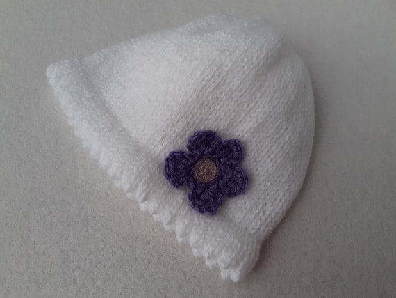 Chapeau Bébé Tricoté Main 0-3 Mois Rose Et Blanc Avec Fleur Au Crochet - Fait Main