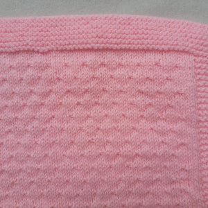 Handknitted Pink Baby Blanket: Preemie Cot Size, Pram Cover immagine 5