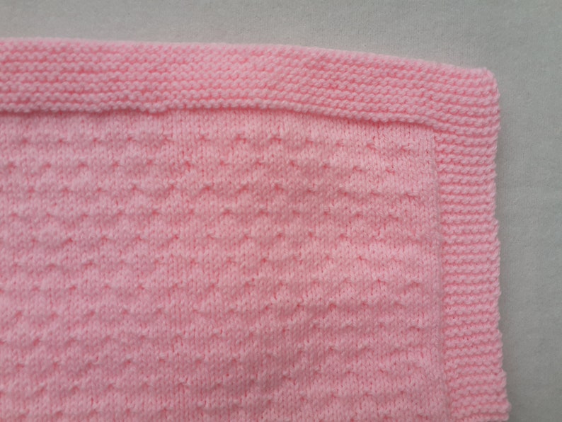 Handknitted Pink Baby Blanket: Preemie Cot Size, Pram Cover immagine 7