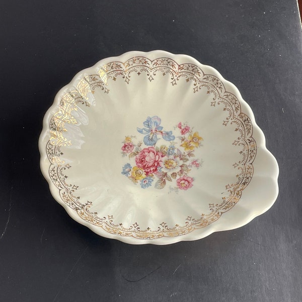 Edwin Knowles China | Priscilla Pattern | 22K Gold Rim | Bon Bon DIsh | Shell Plate | Candy Trinket Nut Jewelry Soap Dish