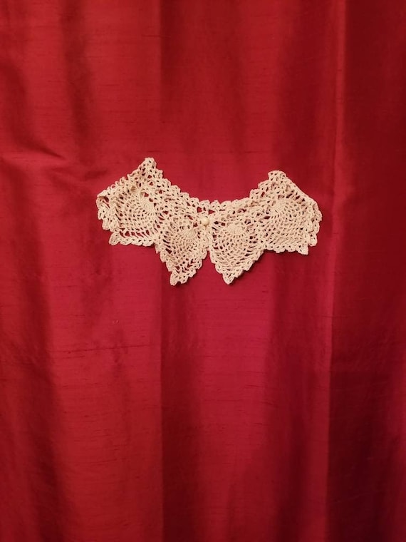 Antique Crocheted Lace Collar with button - image 1
