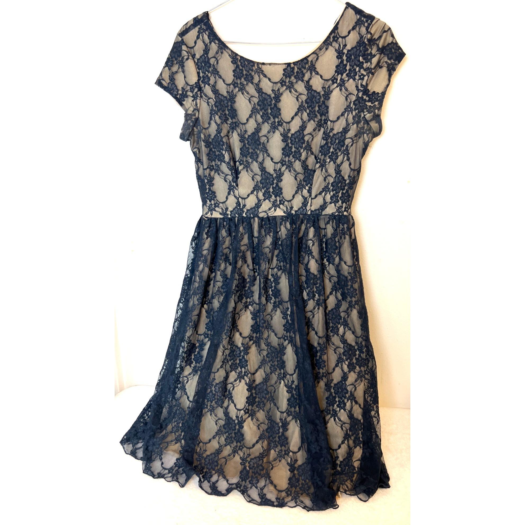 jody california lace dress Vintage 2000s Beige & Black Lace JODY CALIFORNIA Dress
