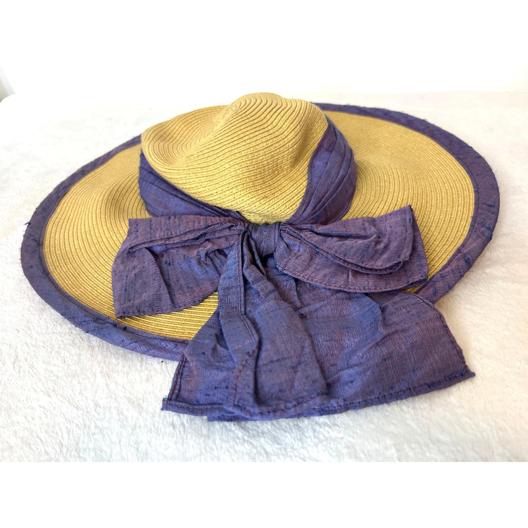Uno Alla Volta Wide Brim Sun Hat Purple Bow Trim Made in USA NWOT Uno Alla Volta Womens Packable Red Straw Visor Sun Hat w  main image 4