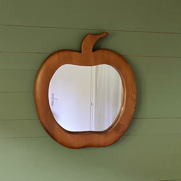 Grand miroir pomme design en bois