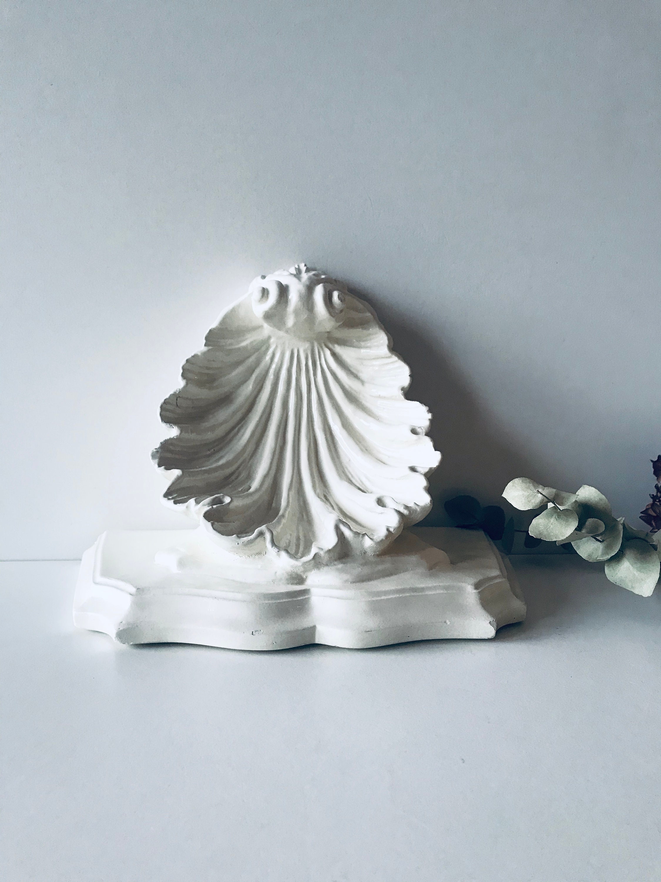 Bénitier Saint Jacques en Plâtre