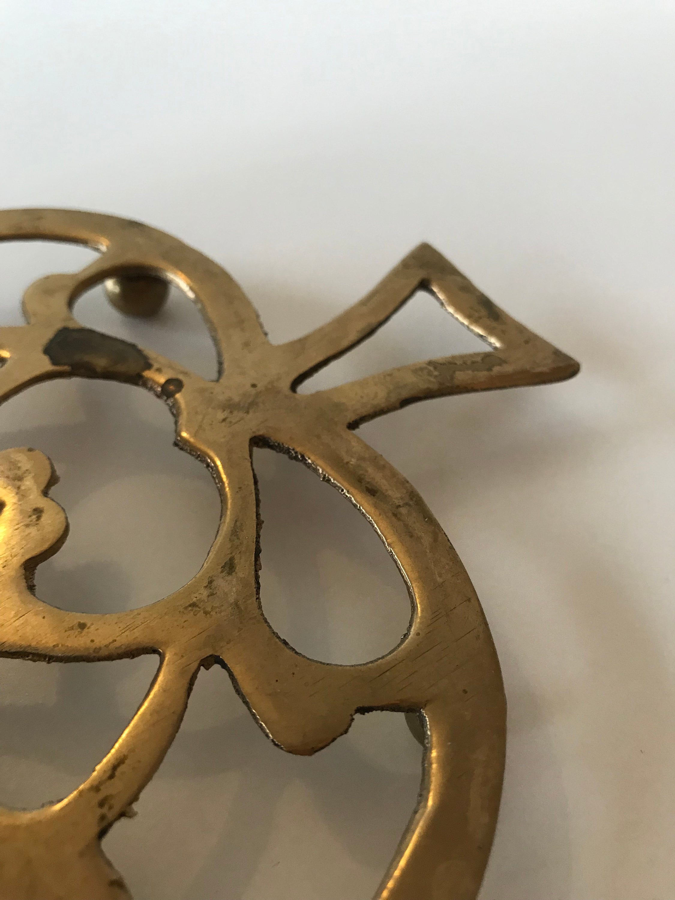Dessous de plat ancien laiton - France