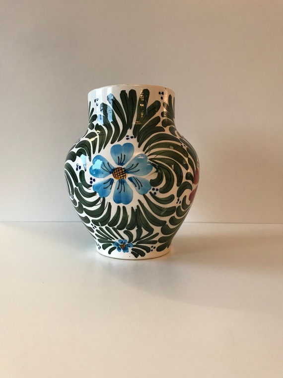 Vase En Céramique Décor Fleurs Bleu Et Rouge Et Feuilles Vertes