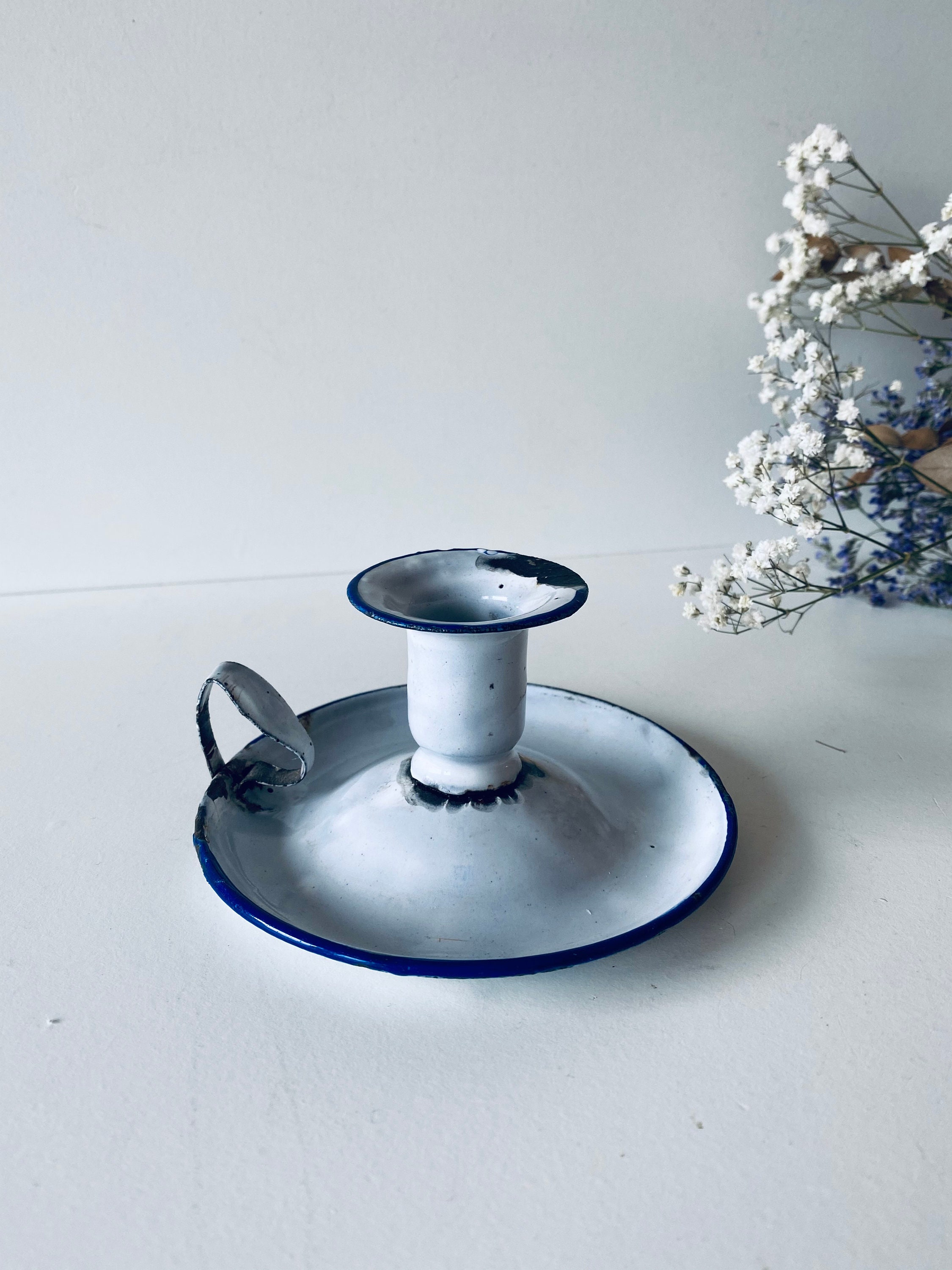 フランスアンティーク　ホワイトエナメルキャンドルホルダー ホワイトエナメルメタルのアンティークキャンドルホルダー - Etsy 日本