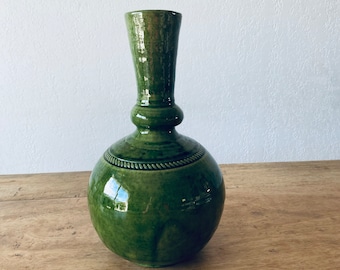 Grünes Keramikvasenschild Biot