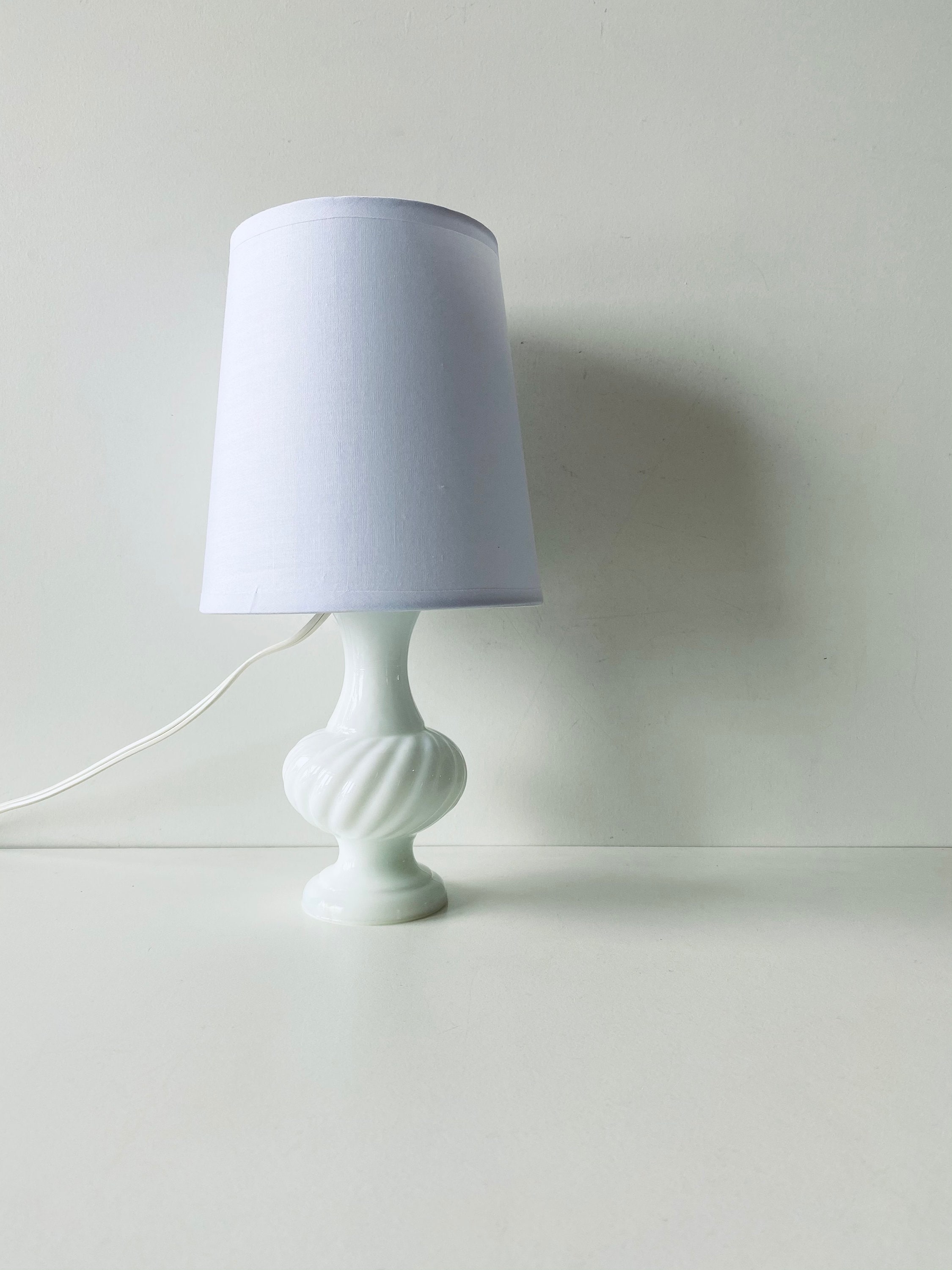 Lampe ancienne En opaline