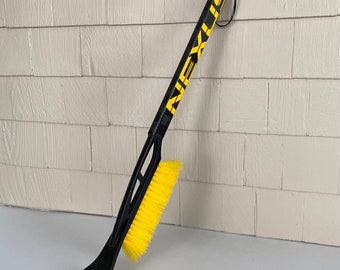 BAUER Hockey Stick SNOW BRUSH & Scraper