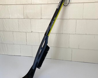 BAUER Vapor Hockey Stick SNOW BRUSH & Scraper