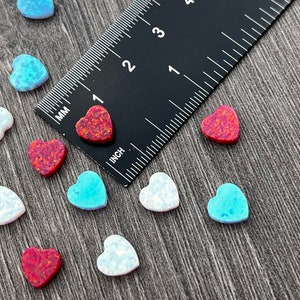 Pingente de coração de 8 mm de opala - azul claro, vermelho ou branco - conta com furos laterais - Fabricação de joias - Enviado dos EUA