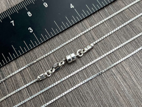 Silver chain on sale with magnetic clasp