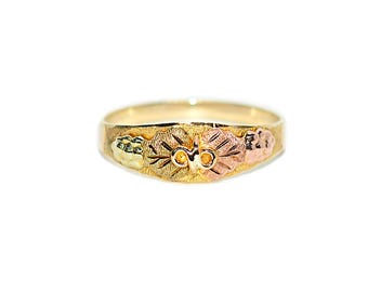 Black Hills Gold Ring, 10K Solid Gold Band, Size 7.25