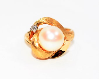 Natural Akoya Pearl & Diamond Ring 14K Solid Gold .04ct Gemstone Ring Vintage Ring Estate Ring June Birthstone Ring Pearl Ring Women's Ring