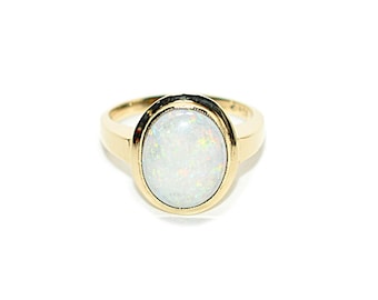 Welo Opal 10K Gold Ring, October Birthstone, Size 6.75